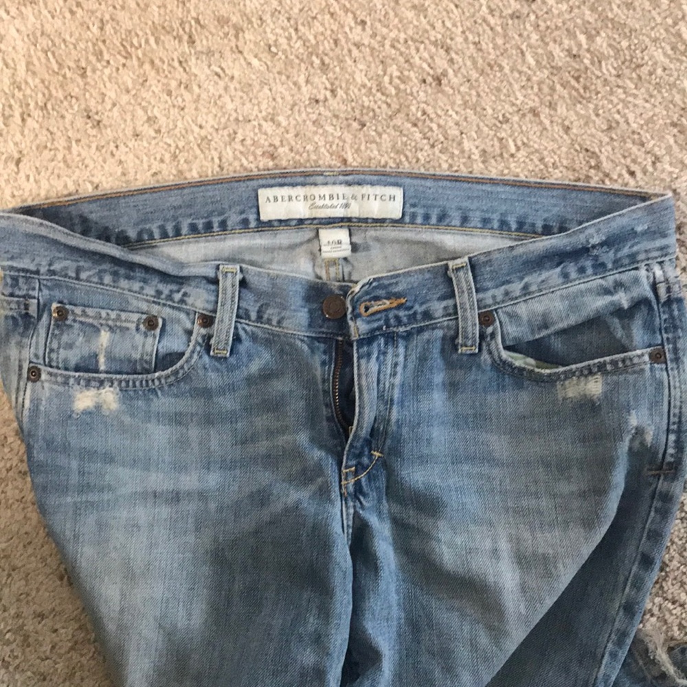 Jeans - Picture 2 of 3